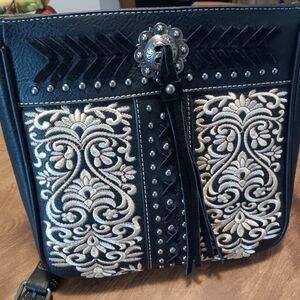Elegant Black and Cream Embroidered Bag